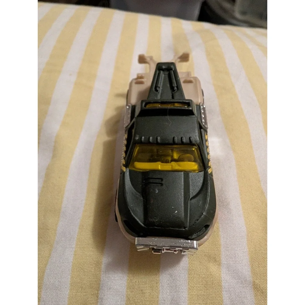 Hot Wheels HW Towing 24 hr Road Service Green Tow Truck Repo Duty Diecast